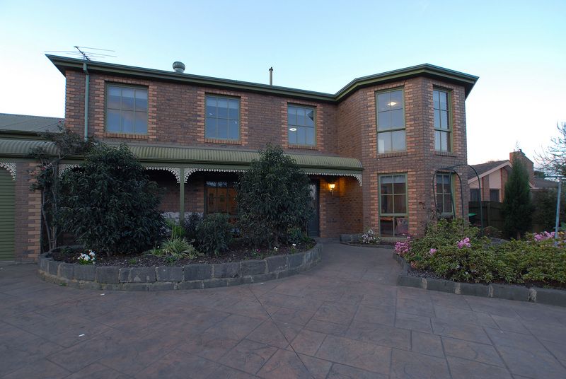 26 Olearia Crescent, LANGWARRIN, VIC 3910