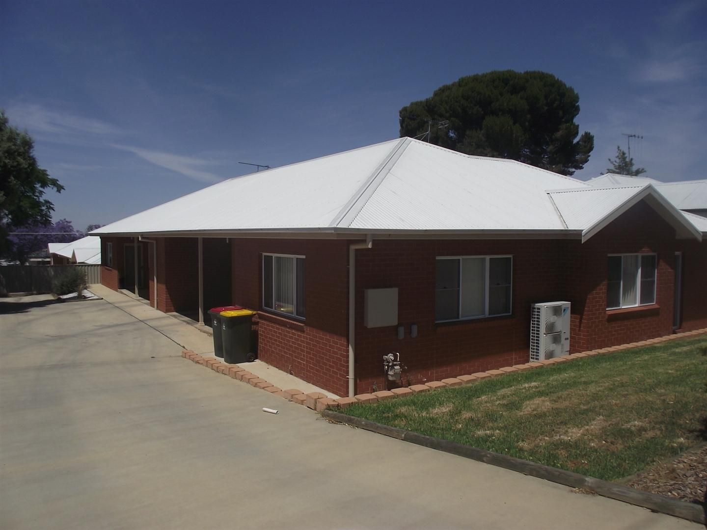 Unit 1 5a Kookaburra Street, PARKES NSW 2870