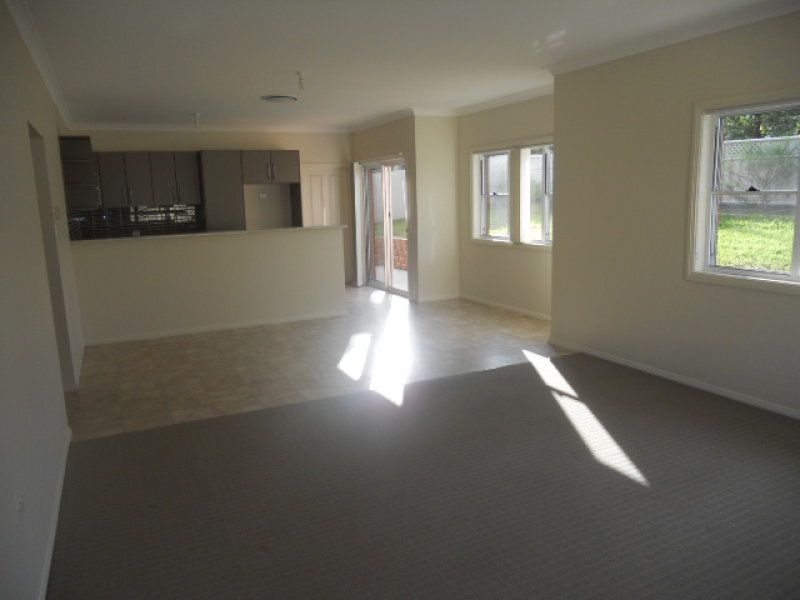Unit 1 5a Kookaburra Street, PARKES, NSW 2870