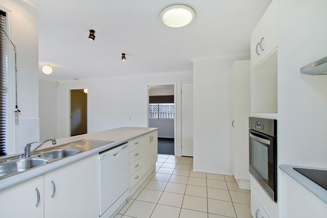 36 Glenside Drive, ROBINA, QLD 4226