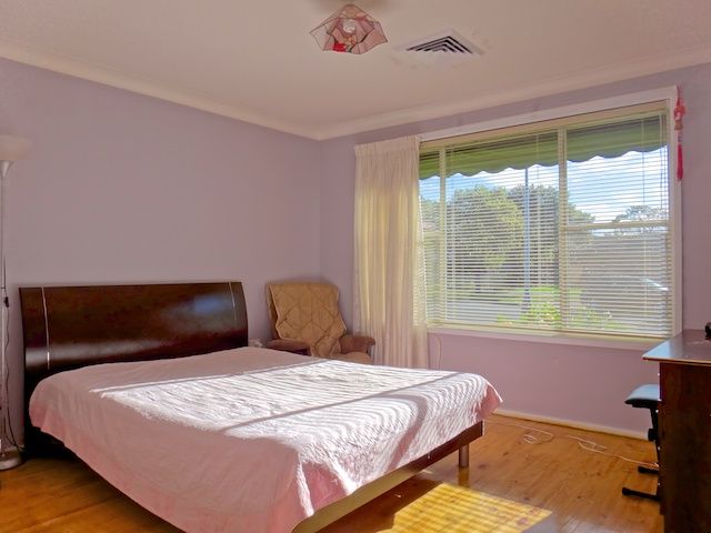 10 Macedon Street, BOSSLEY PARK, NSW 2176