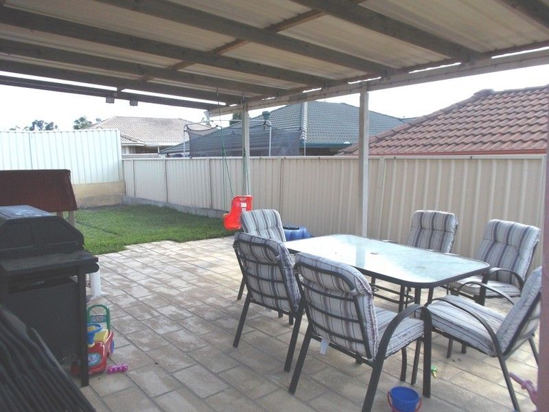21 Jirramba Court, GLENMORE PARK, NSW 2745