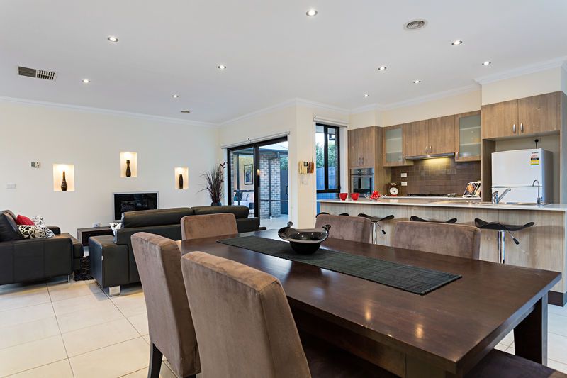 2/6 Greta Street, OAKLEIGH EAST, VIC 3166
