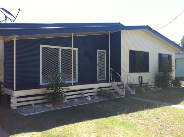 11 Eva Street, ROMA QLD 4455