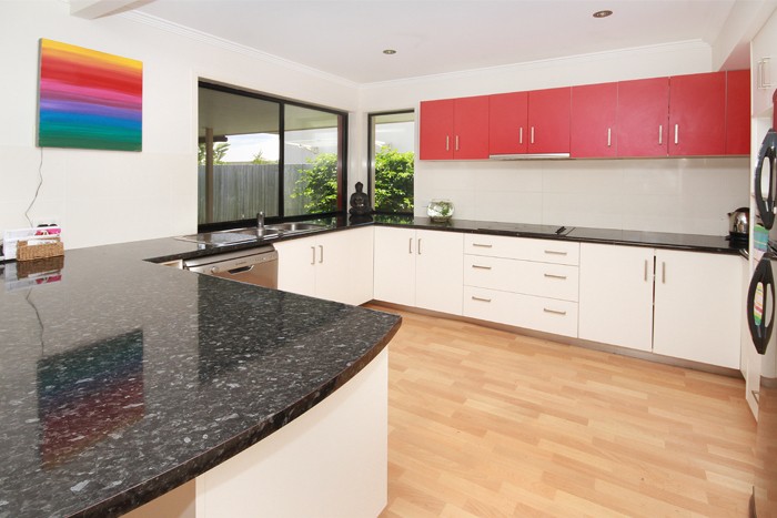 8 Domatia Place, MERIDAN PLAINS, QLD 4551
