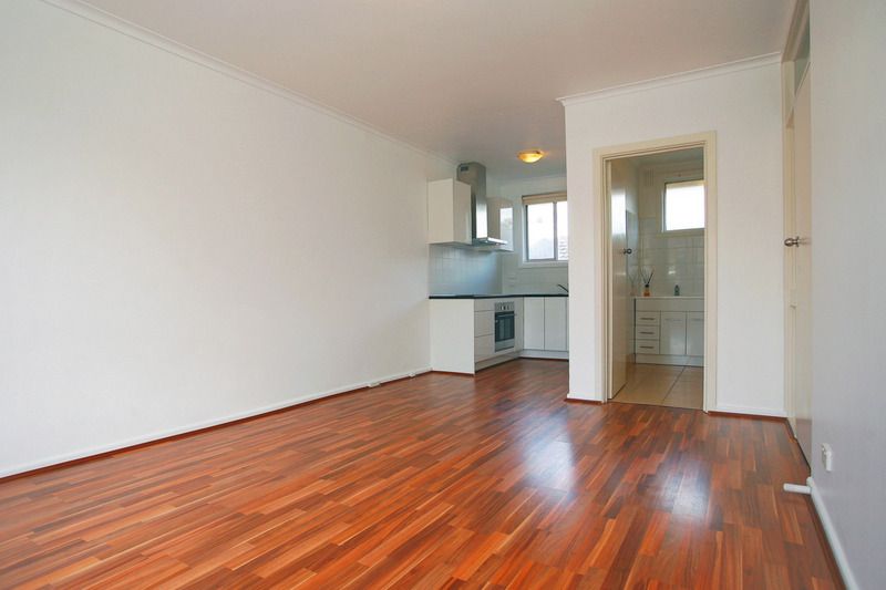 6/7 Dunblane Road, NOBLE PARK, VIC 3174