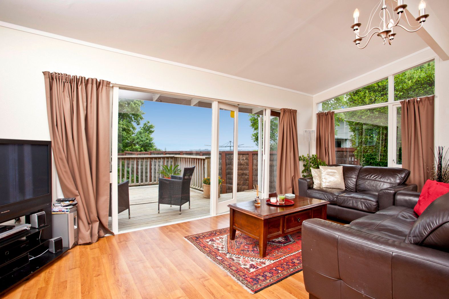 22 Seon Place, BIRKDALE, North Shore City