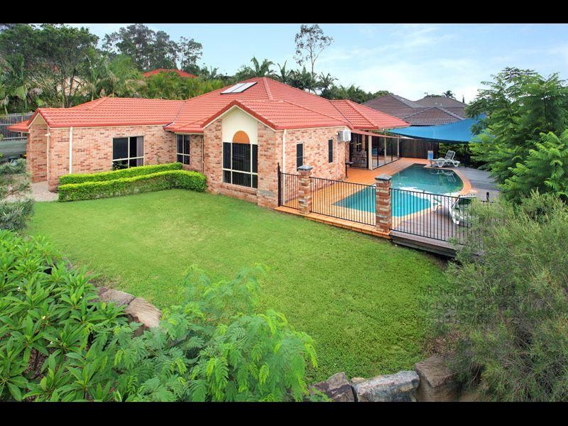 26 Greenford Street, CHAPEL HILL QLD 4069