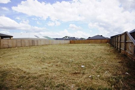 11 (Lot 923) Possum Place, PAKENHAM, VIC 3810