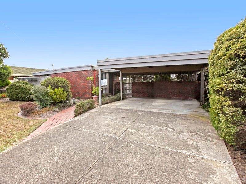 5 Longueville Lane, GROVEDALE, VIC 3216