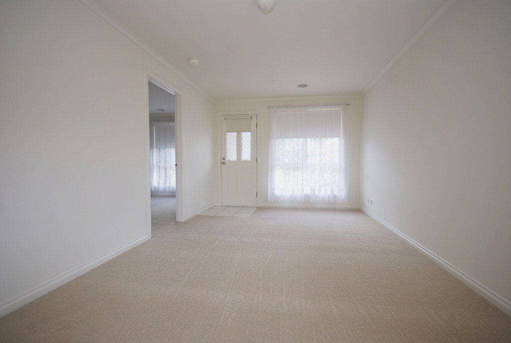 18 Domain Gardens, SEBASTOPOL, VIC 3356