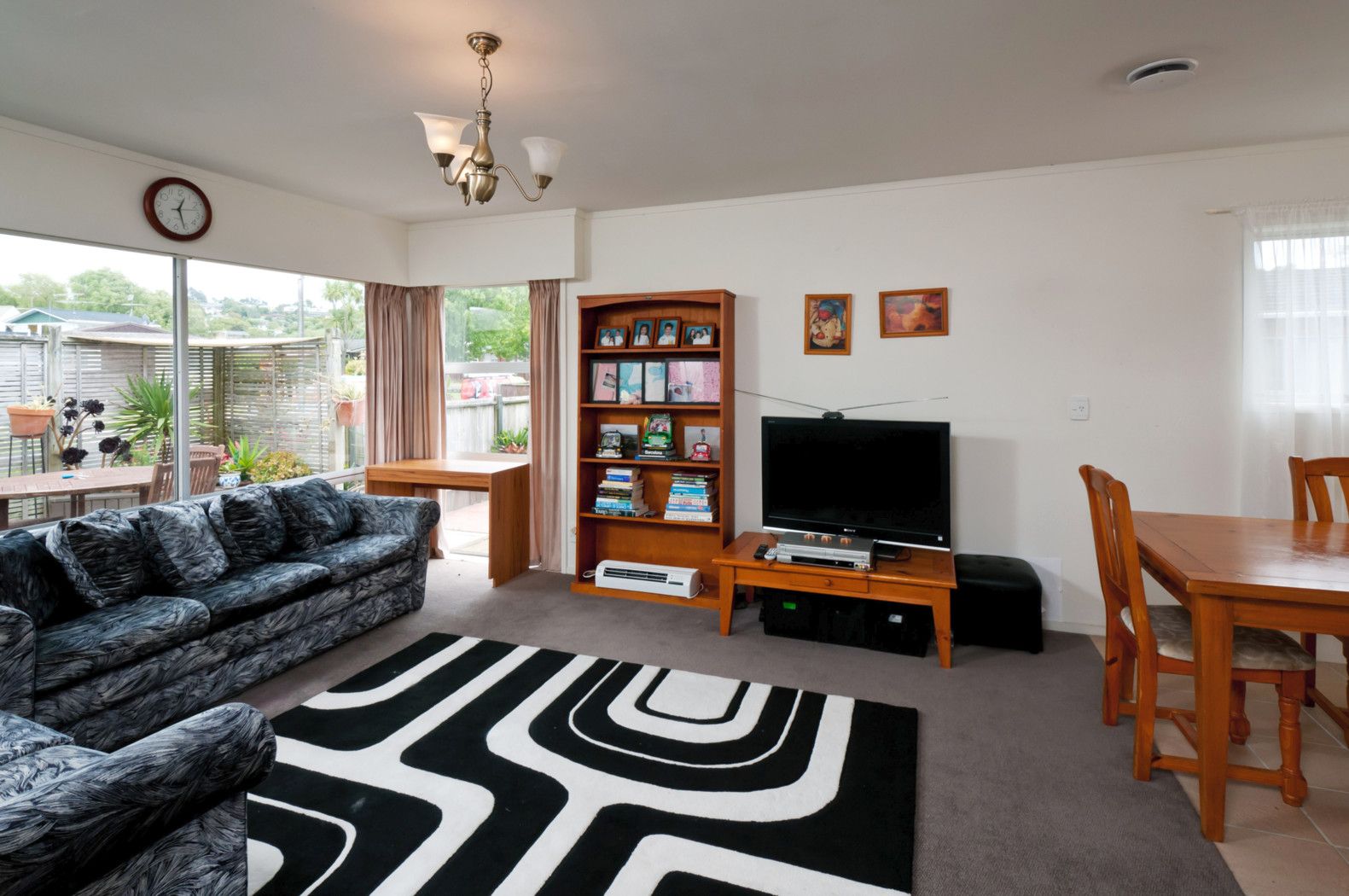 3A Mannering Place, HILLCREST, North Shore City