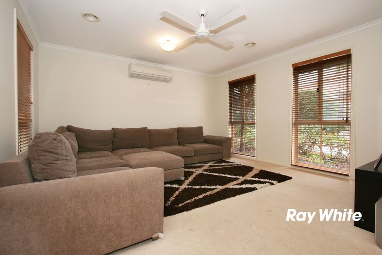 2/194 Blackwood Park Road, ROWVILLE, VIC 3178