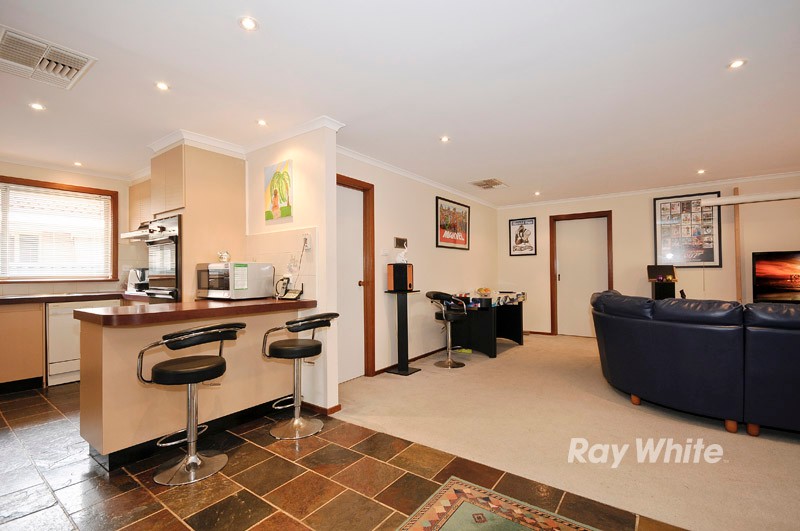 89 Wakley Crescent, WANTIRNA SOUTH, VIC 3152