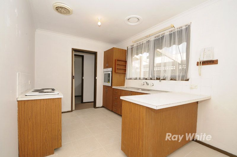 10  Moore Street, FERNTREE GULLY, VIC 3156
