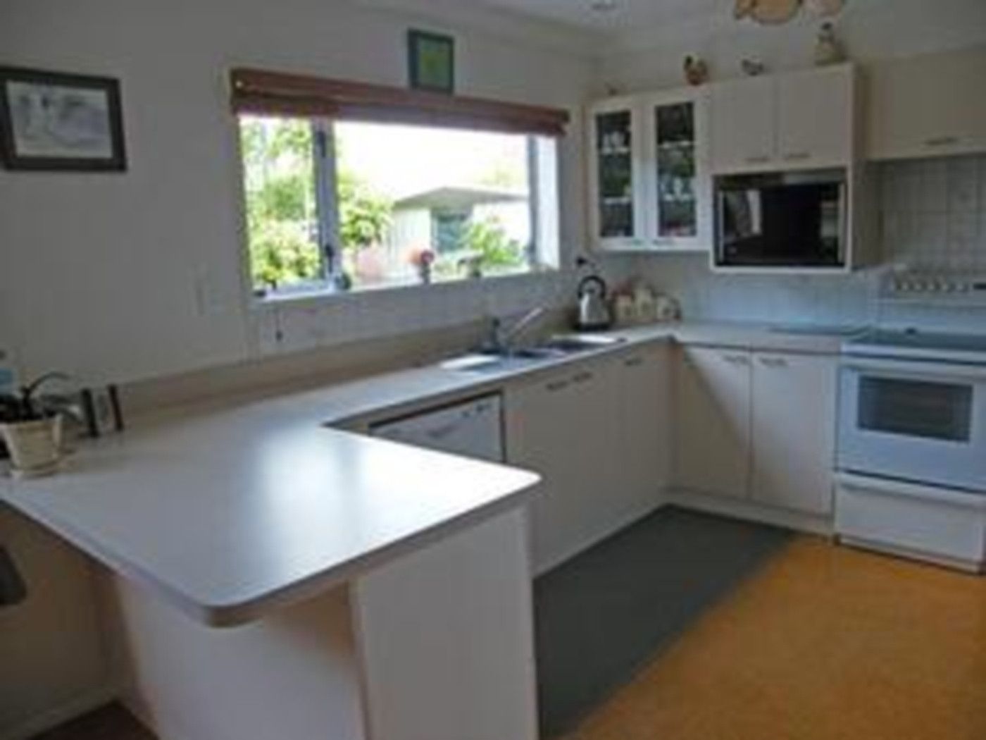 3 Rowanwood Close, HALSWELL, Christchurch City
