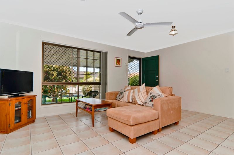 1/17 Pumicestone Place, GOLDEN BEACH, QLD 4551