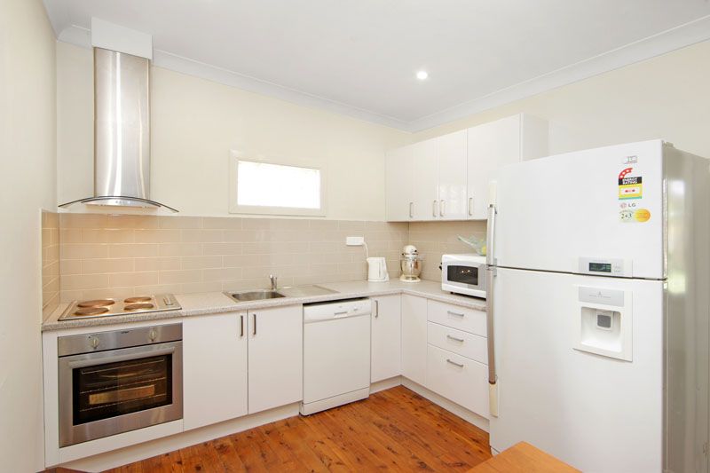 12 Inderan Avenue, LAKE HAVEN, NSW 2263