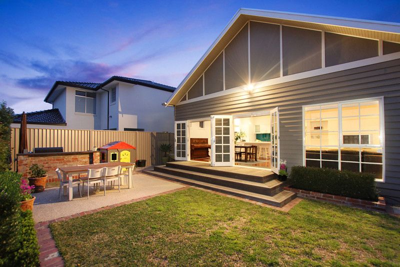 18 Mile End Road, CARNEGIE, VIC 3163