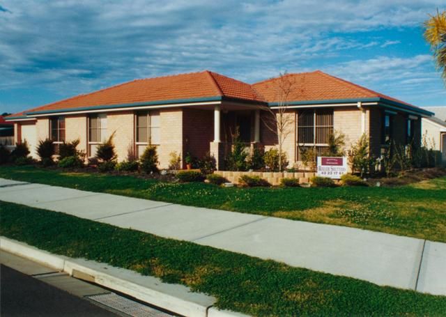 2 Skyhawk Avenue, HAMLYN TERRACE, NSW 2259