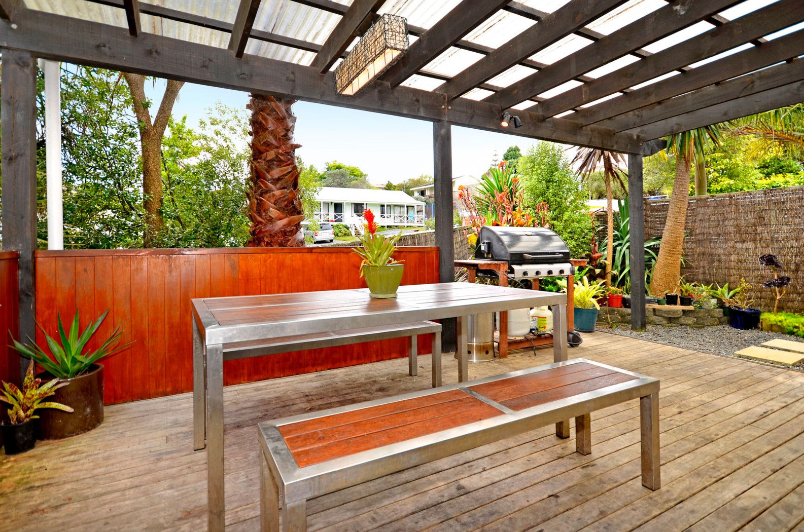 32 Hale Crescent, GLENFIELD, North Shore City