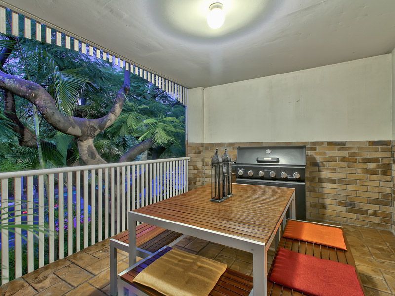 159 Merthyr Road, NEW FARM QLD 4005