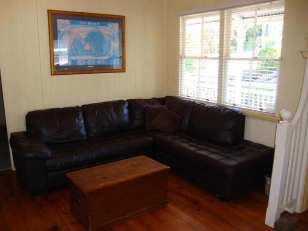 29 Plimsoll Street, GREENSLOPES, QLD 4120