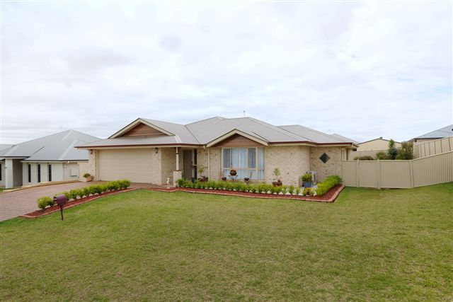 67 Whitman Street, WESTBROOK QLD 4350