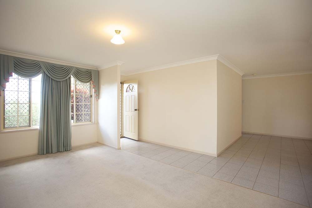26 Mindona Street, WISHART, QLD 4122