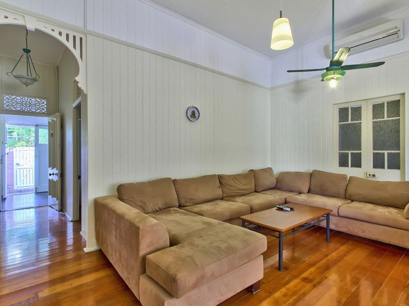 3 Hazlewood Street, NEW FARM, QLD 4005
