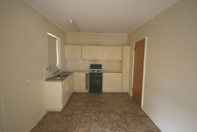 38 Railway East Terrace, SNOWTOWN, SA 5520
