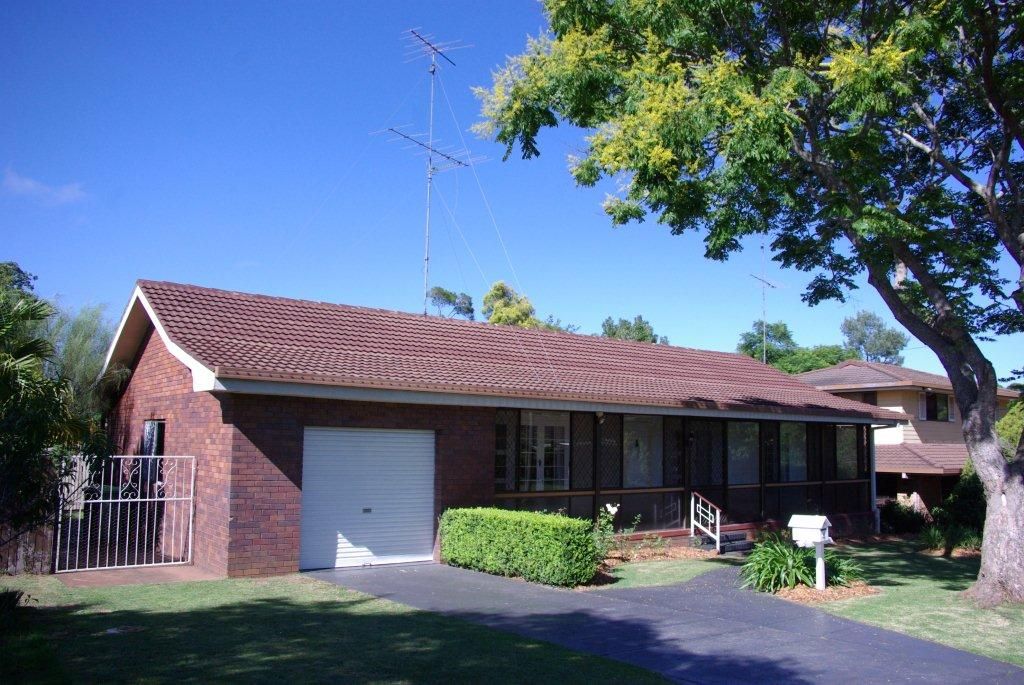 4 Clewley Crescent, RANGEVILLE QLD 4350