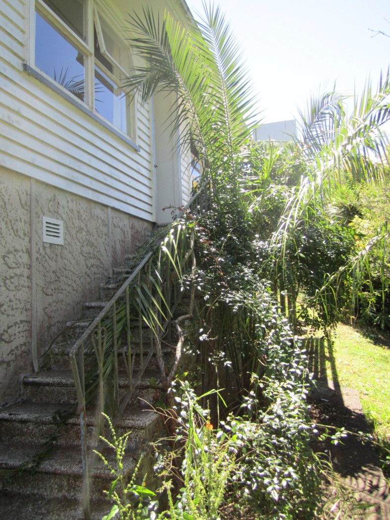 7  Japonica Drive, Beach Haven, North Shore City
