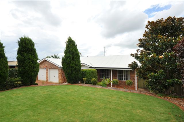 13 Jacaranda Court, RANGEVILLE QLD 4350