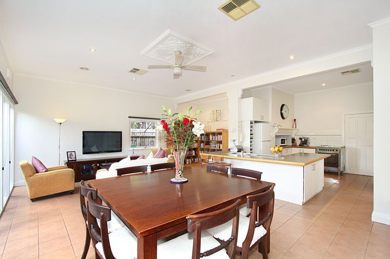 36 Taunton Avenue, OAKLEIGH SOUTH, VIC 3167