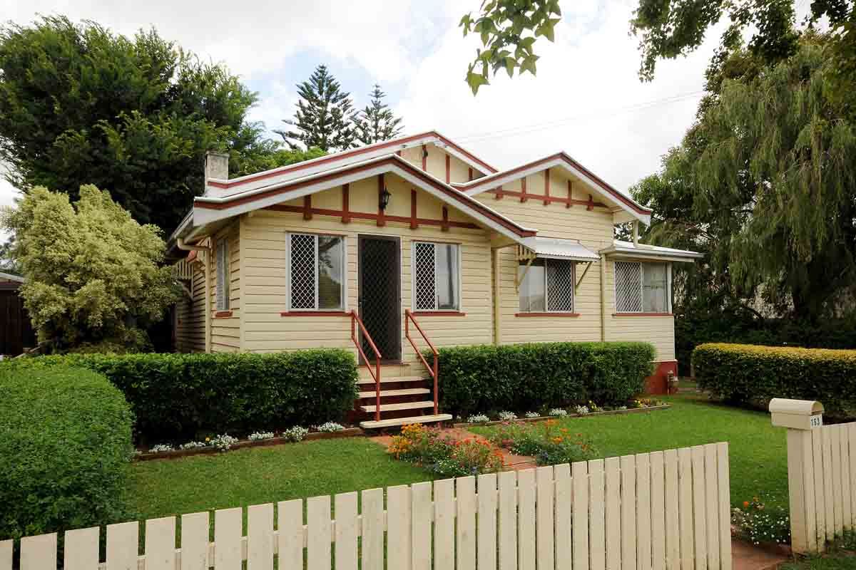 163 Holberton Street, NEWTOWN QLD 4350