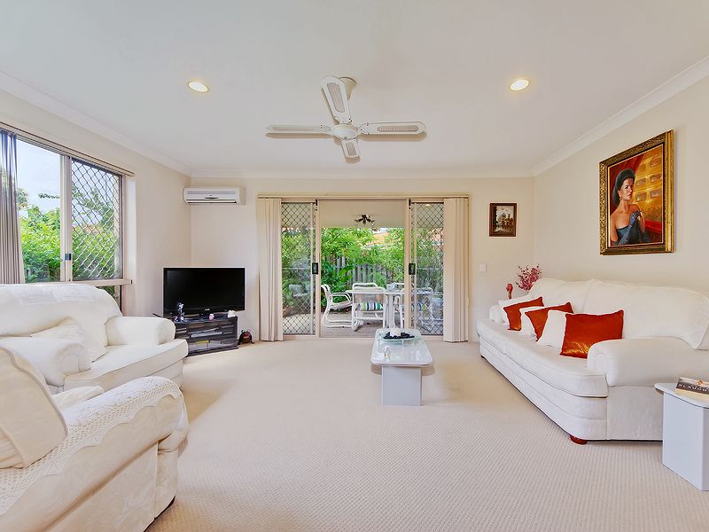 29 Belrose Boulevard, VARSITY LAKES, QLD 4227