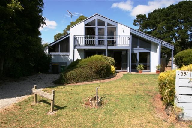 39 Hallway Drive, WIMBLEDON HEIGHTS VIC 3922