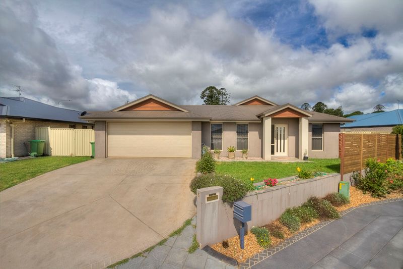 6 Barambah Street, GLENVALE QLD 4350