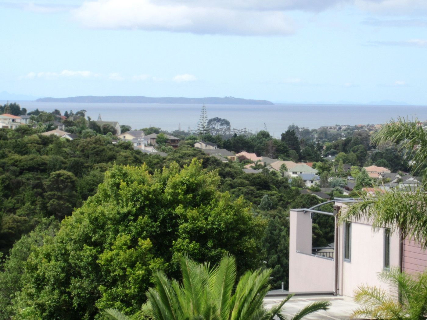 8 Glenreagh Place, TORBAY, North Shore City