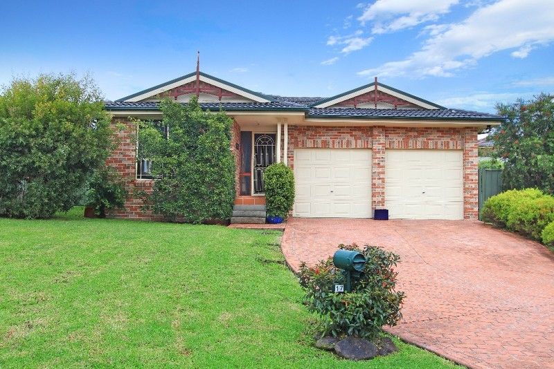 17 Chinchilla Way, ALBION PARK NSW 2527