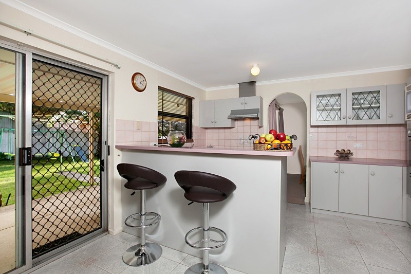37 Garnet Crescent, FLAGSTAFF HILL, SA 5159