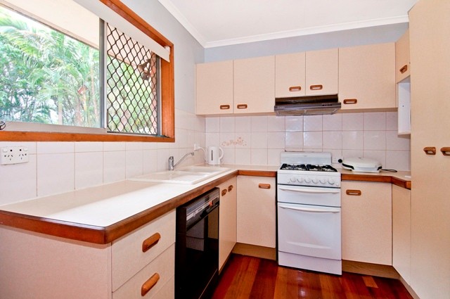 37 Keyes Street, LOGANLEA, QLD 4131