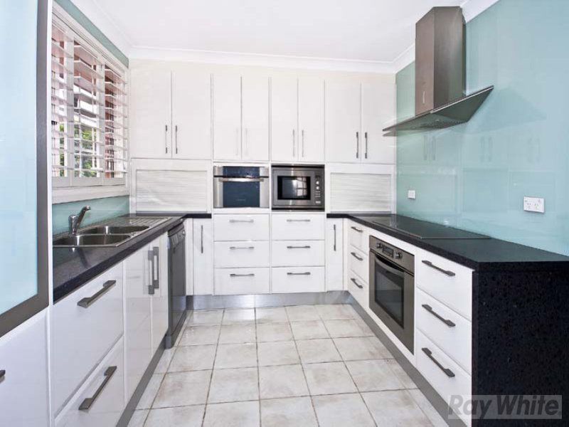 2 Borneo Court, BOSSLEY PARK, NSW 2176
