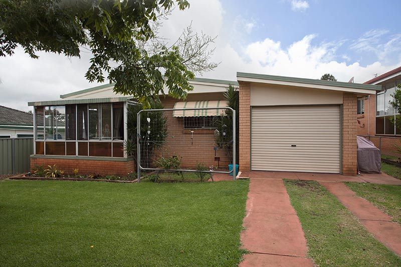 30 Gordon Avenue, Newtown QLD 4350