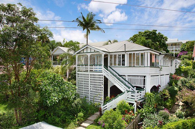 36 Crescent Road, HAMILTON QLD 4007
