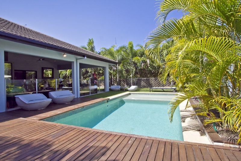 PALM COVE, QLD 4879