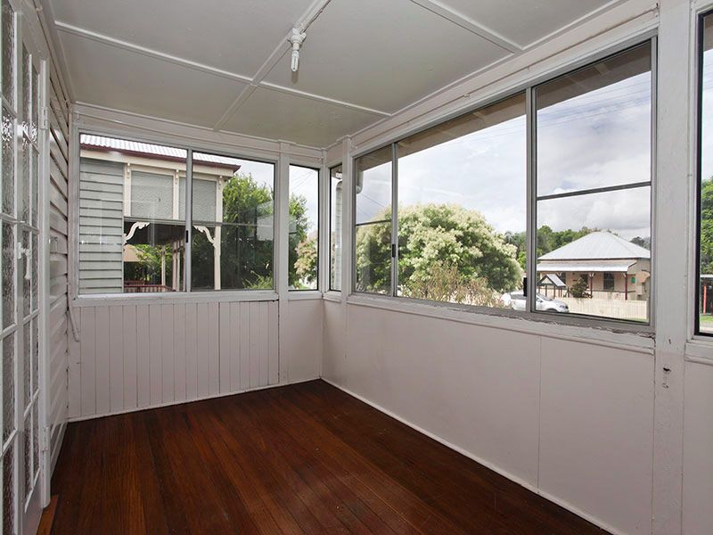 5 Victor Street, EAST TOOWOOMBA, QLD 4350