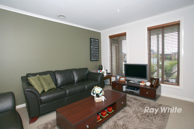 28 Springhill Drive, CRANBOURNE, VIC 3977