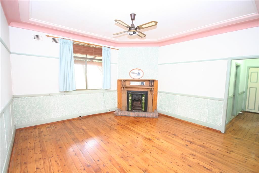 1 Dulling Street, WARATAH, NSW 2298